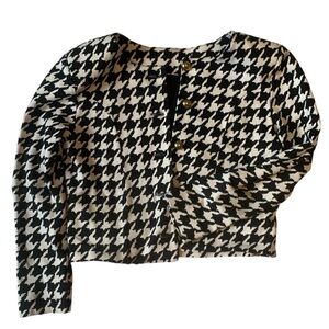 Houndstooth F21 checkered print cropped gold button black white classy jacket SM
